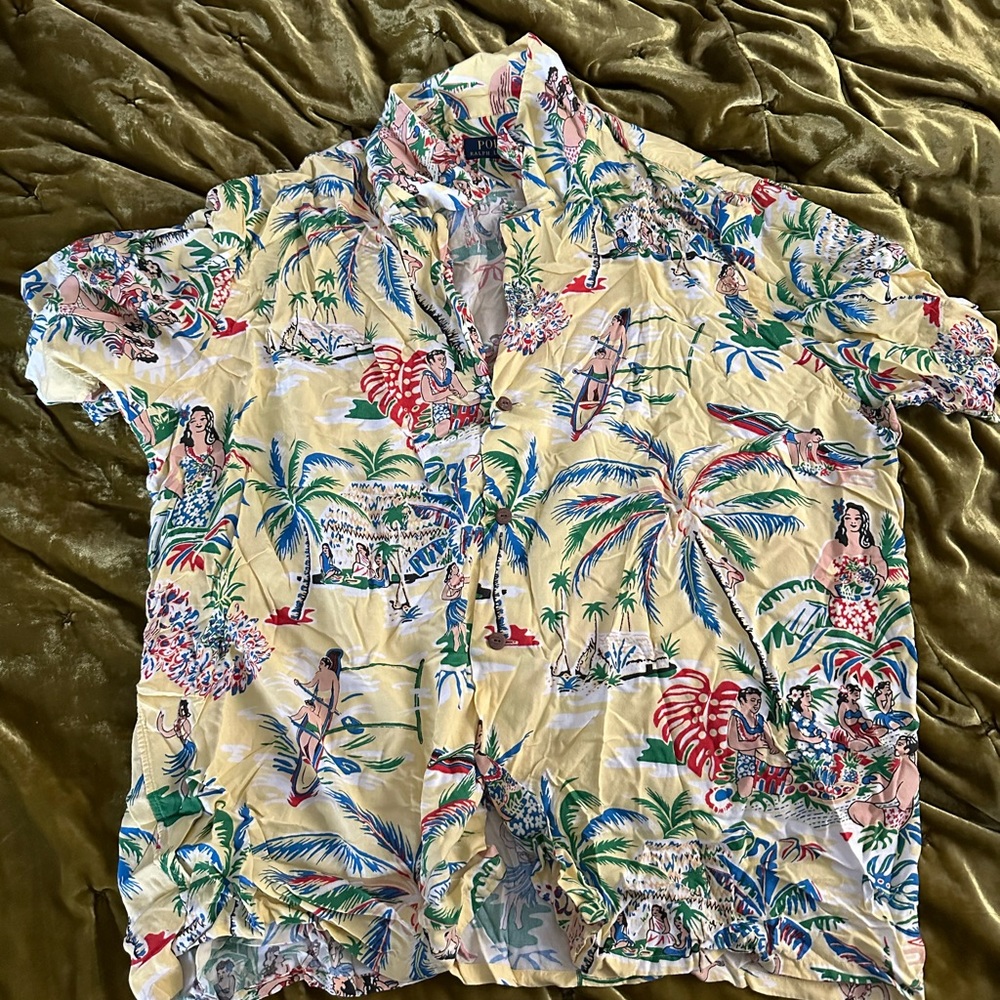 Hawaiian short sleeve button up, large